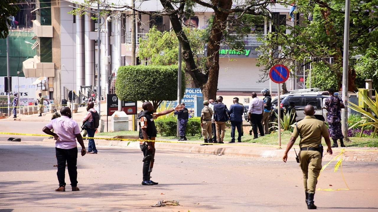 داعش مسئولیت دو حمله انتحاری کامپالا را برعهده گرفت