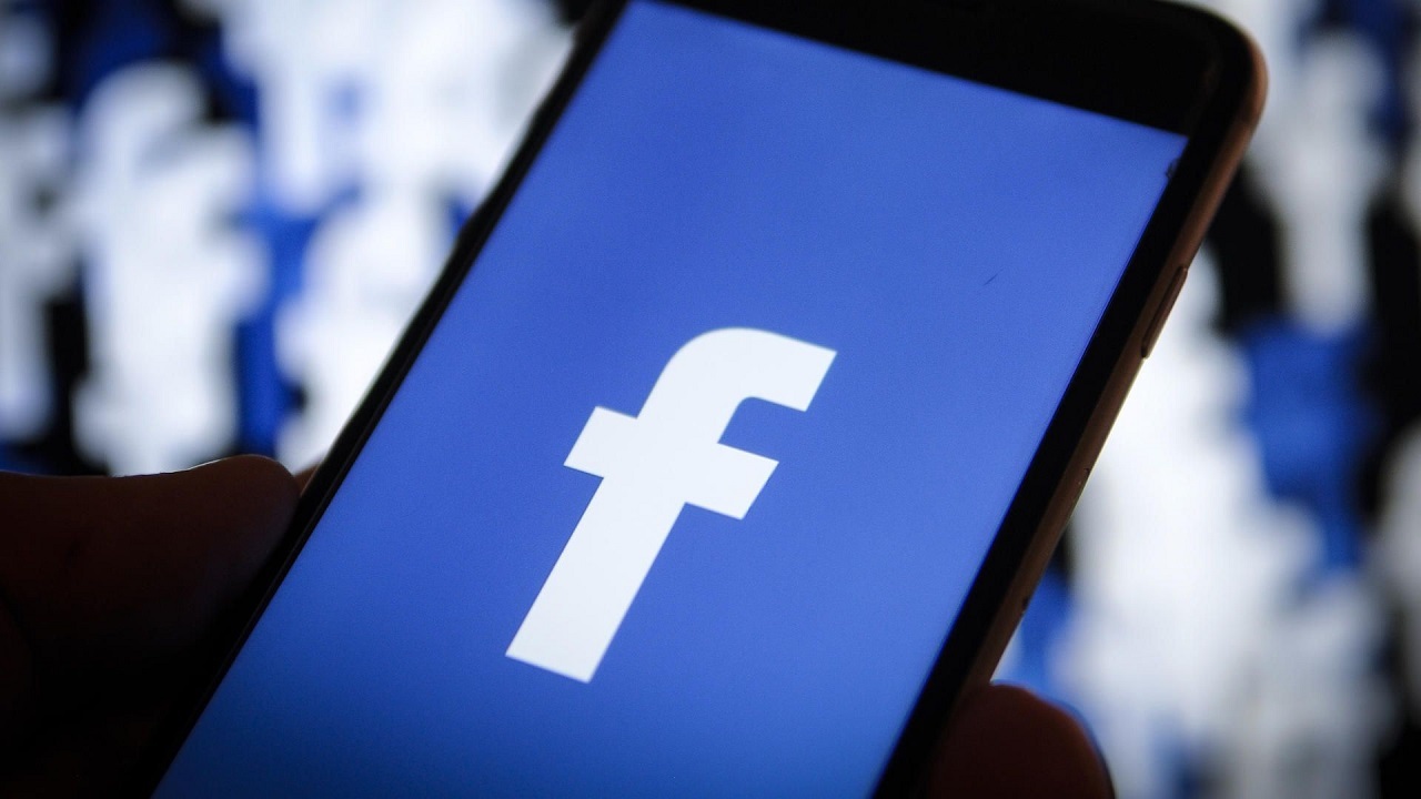 درگیری کارکنان فیسبوک بر سر رسانه Breitbart بالا گرفت
