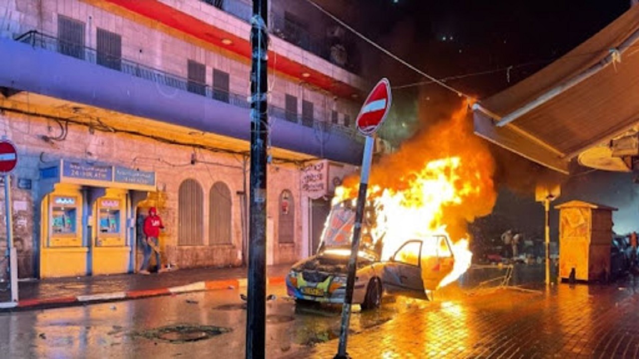 به آتش کشیده شدن خودروی شهرک نشینان صهیونیست+ فیلم