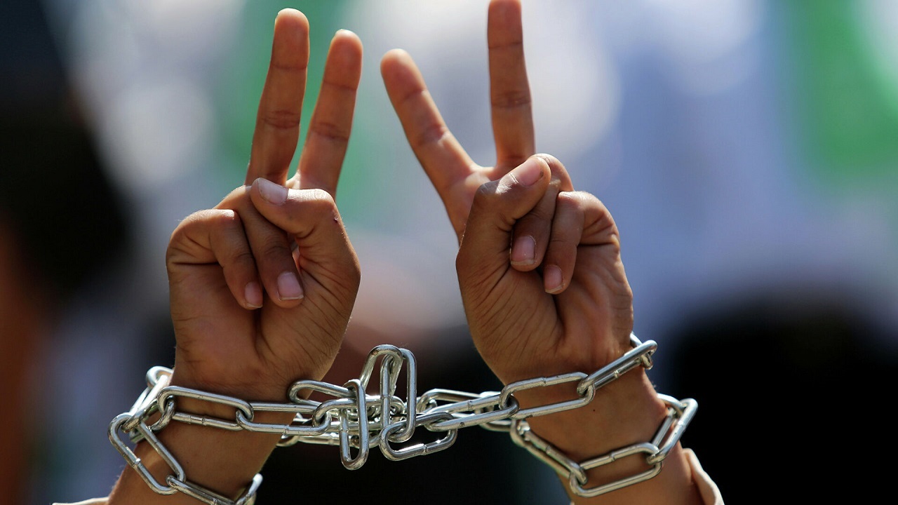 پایان اسارت اسیر فلسطینی بعد از ۱۳۱ روز اعتصاب غذا