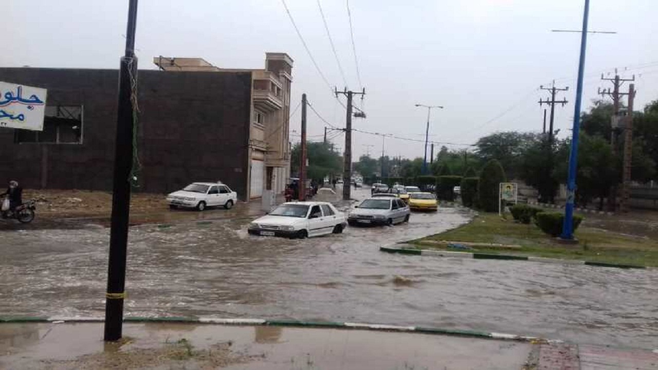 بازدید استاندار خوزستان از مناطق آسیب دیده از بارندگی در شوشتر