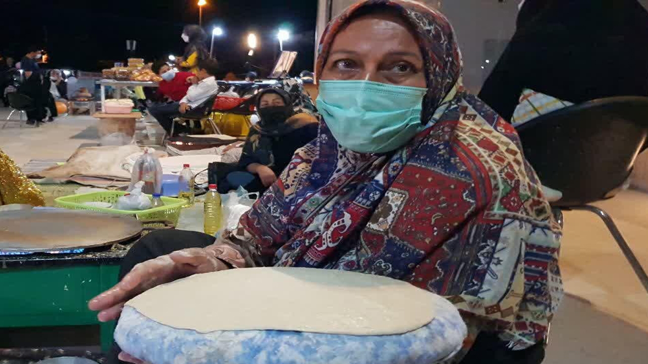 دیدنی‌های جشنواره نان چَرخَوی در شهر لطیفی