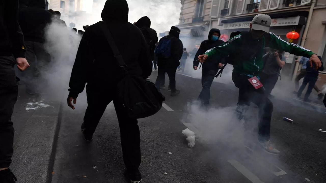برخورد پلیس فرانسه با معترضان انتخابات ریاست‌جمهوری این کشور