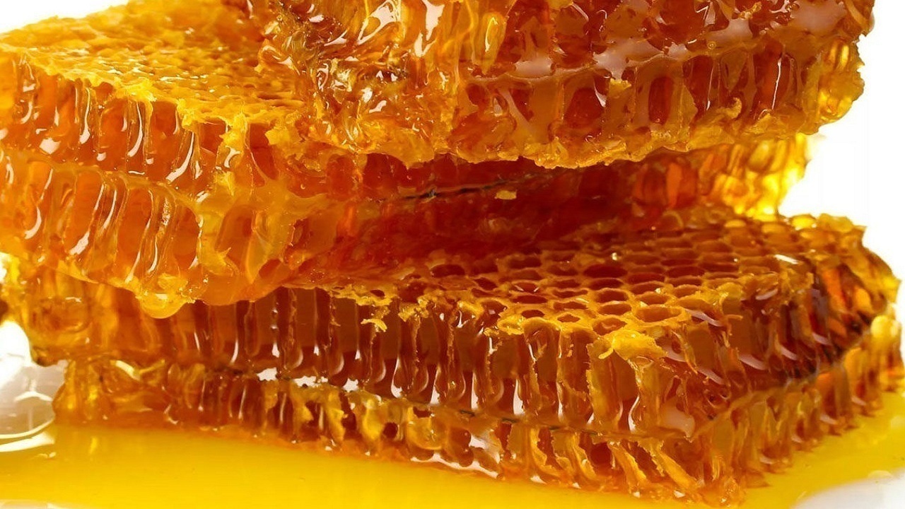 صادرات ۲ هزار تن عسل و مربای سراب به کشور‌های همسایه