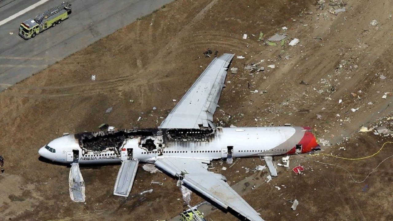 سقوط هواپیمای نپالی با ۷۲ سرنشین+ فیلم