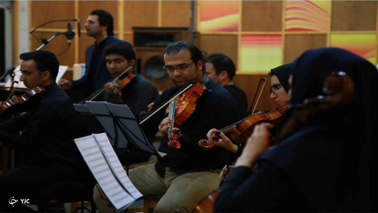 تولید قطعه موسیقی ویژه ایام الله دهه فجر در صداوسیمای فارس
