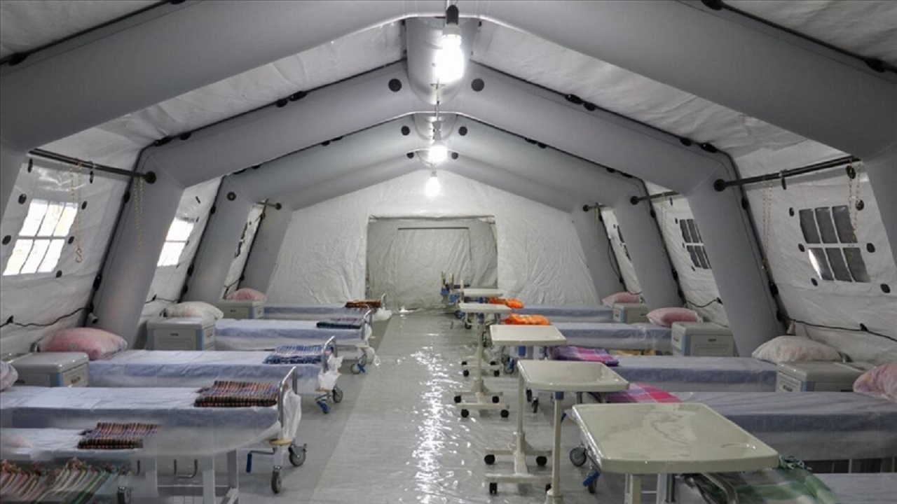 راه اندازی بیمارستان صحرایی در منطقه زلزله زده خوی