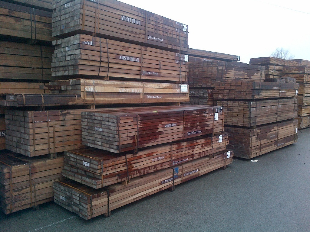 عرضه سالانه ۶ میلیون متر مکعب چوب در کشور