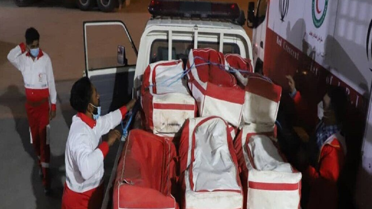 ارسال ۷۰۹ چادر مسافرتی به منطقه زلزله‌زده خوی
