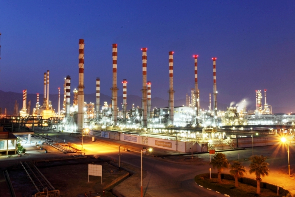 تولید روزانه ۳۵۰ هزار بشکه نفت در پالایشگاه بندرعباس