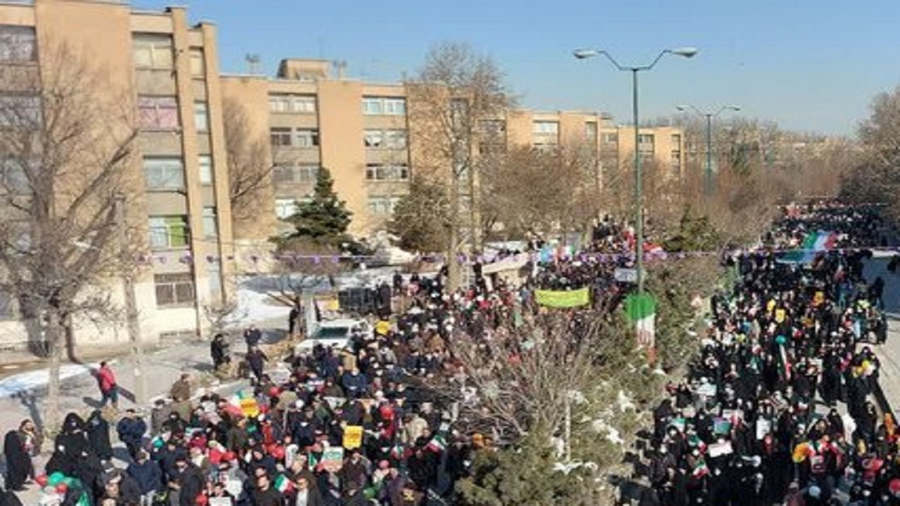حماسه حضور مردم مادستان در راهپیمایی ۲۲ بهمن + عکس