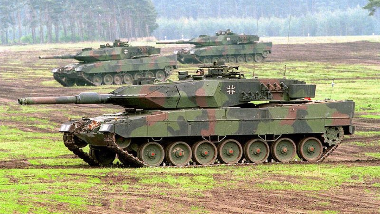چک: به اوکراین تانک نمی‌دهیم برای امنیت خودمان نیاز داریم