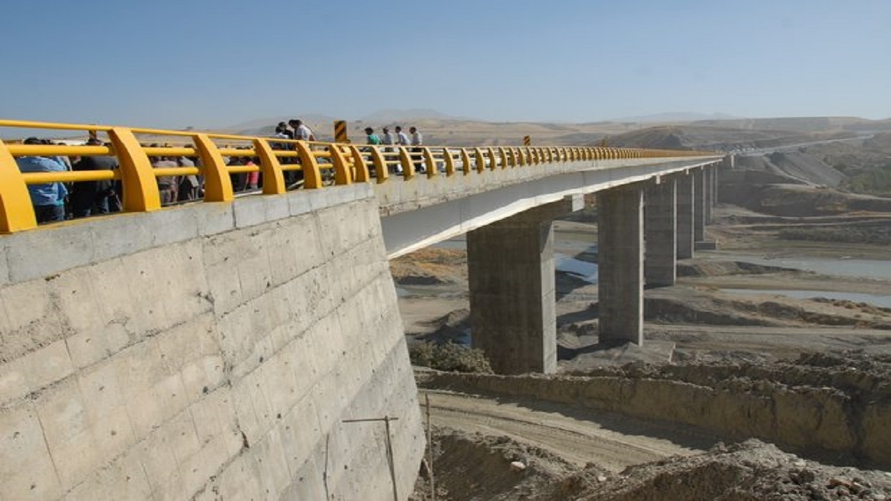 ۱۰میلیارد ریال برای مرمت پل‌های رودخانه حبله رود گرمسار هزینه شد