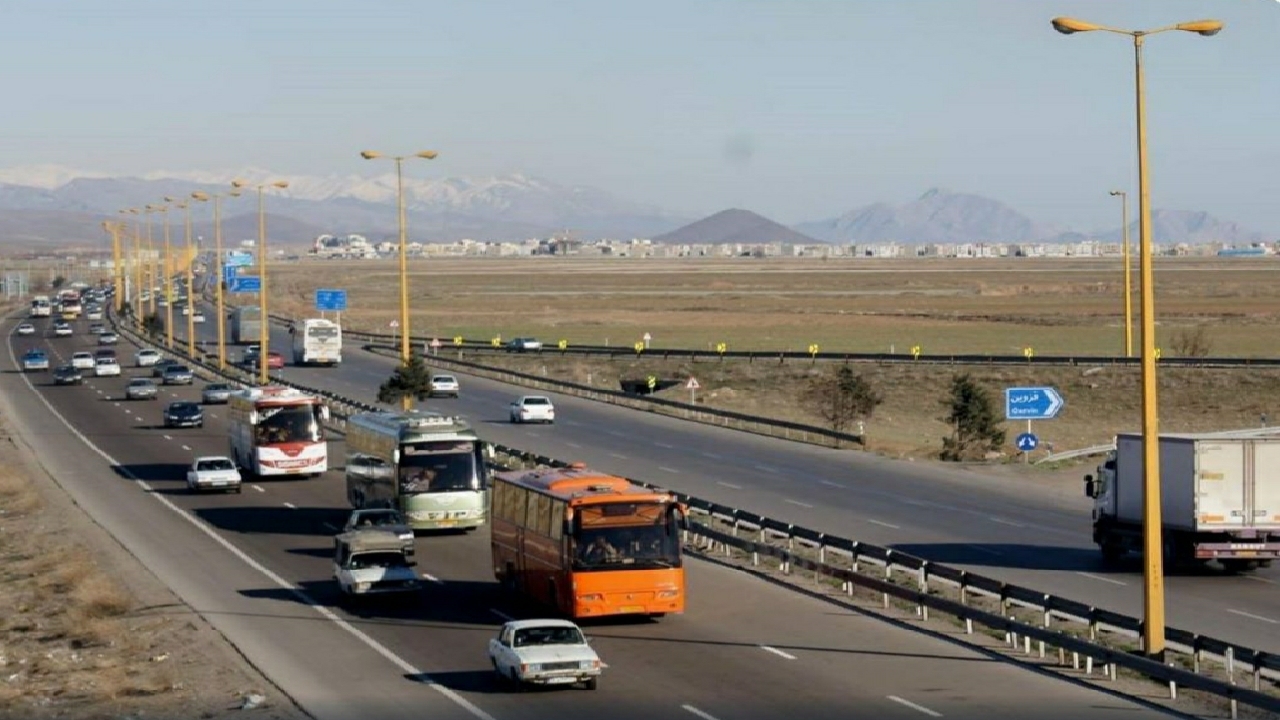 تردد بیش از ۲۱میلیون دستگاه وسیله نقلیه در راه‌های استان قزوین