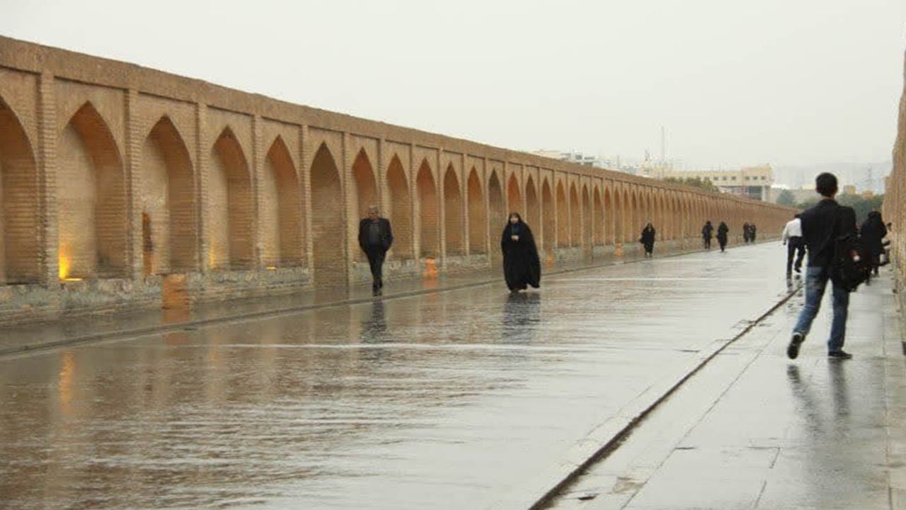 اصفهانی‌ها از دوشنبه منتظر بارش باشند