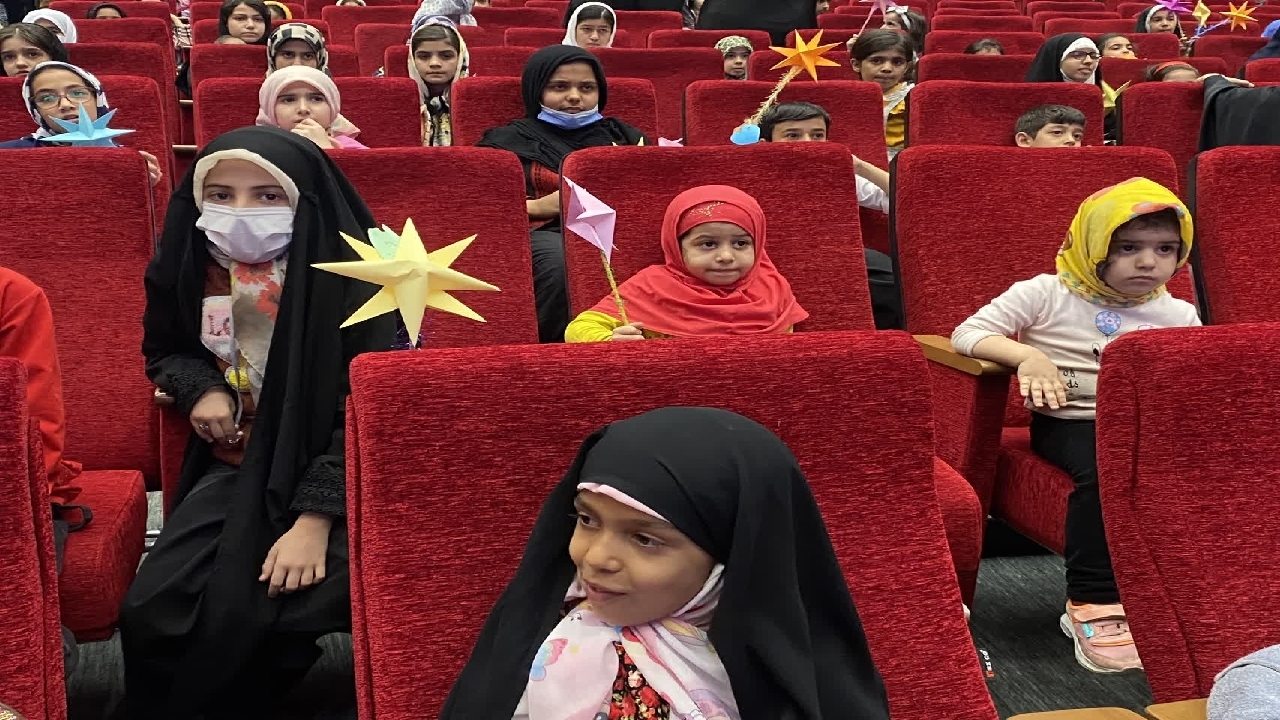 برگزاری ششمین جشن ستاره‌ها با حضور کودکان و نوجوانان در بیرجند