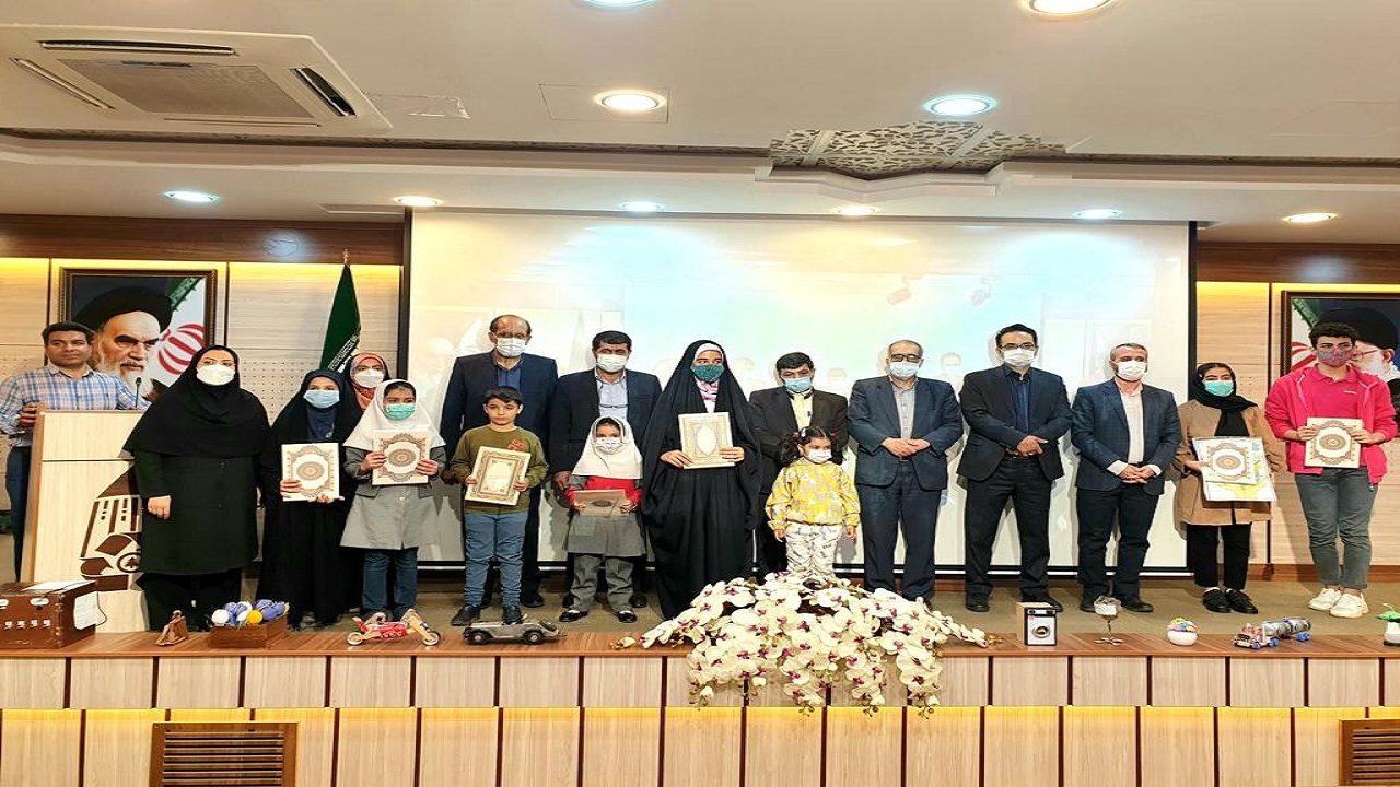 ازبرگزیدگان مسابقات بزرگ دانش آموزی سازمان مدیریت پسماند شهرداری همدان تجلیل شد