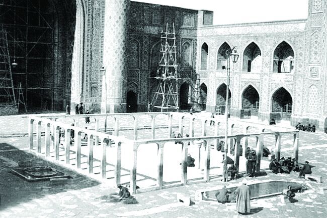 مسجد گوهرشاد، آغازگر توسعه در حرم مطهر رضوی