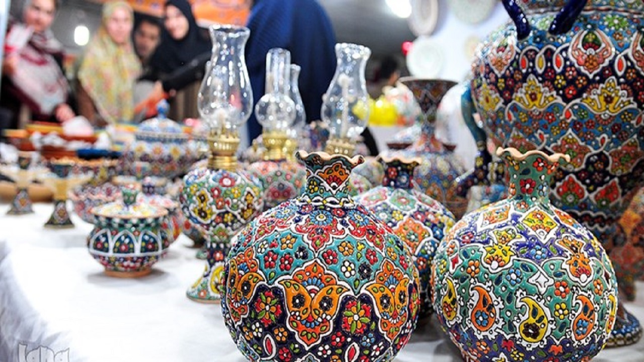 برپایی نمایشگاه صنایع دستی در بروجن