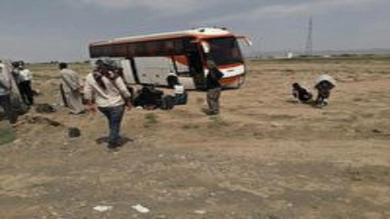 انحراف اتوبوس زائران عراقی ۱۱ مصدوم برجای گذاشت