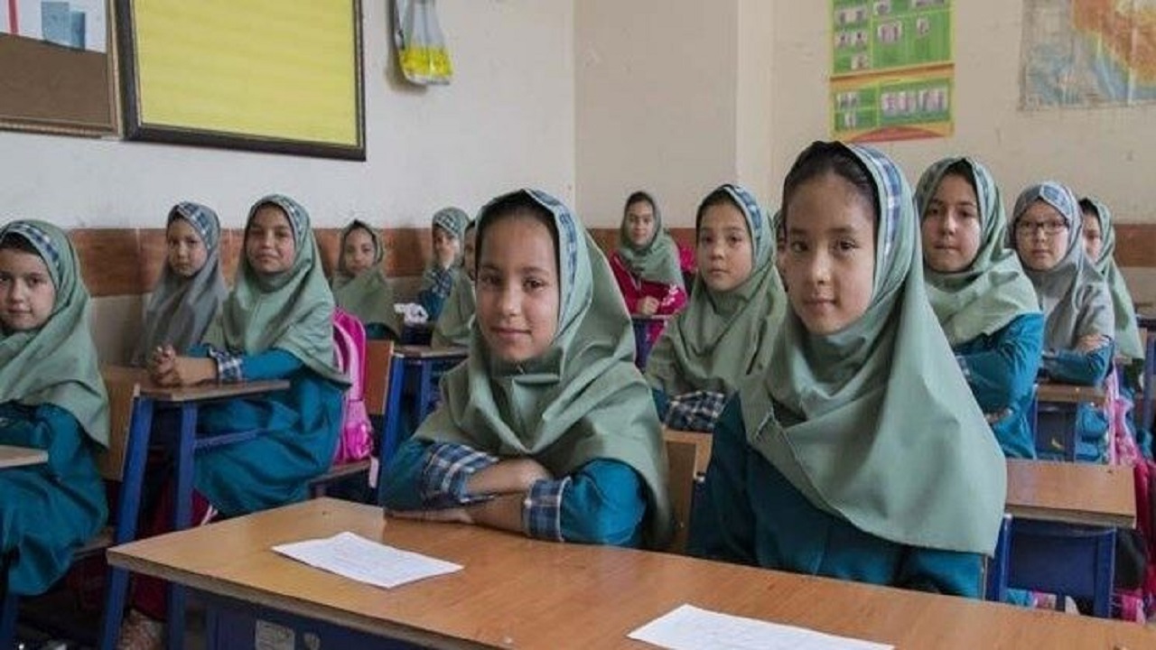 تحصیل ۱۸۰ هزار کودک افغانستانی بدون هیچ مدرک هویتی در ایران + فیلم
