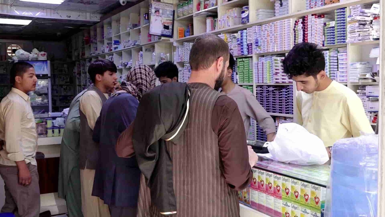طالبان کمیته‌ ویژه برای بررسی گرانی دارو تشکیل داده است + فیلم