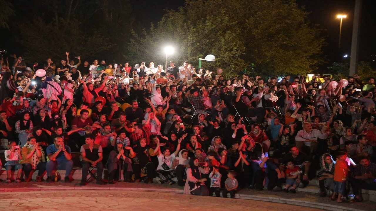 استقبال ۲۰ هزار نفری از جشن‌های شبانه «عید تا عید»پارک آزادگان
