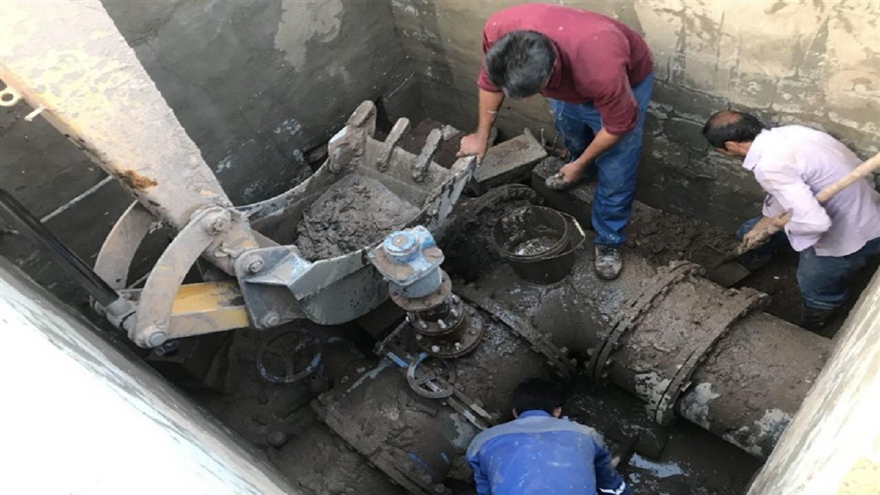 نشت یابی شبکه‌های توزیع آب شرب در تفت و هرات