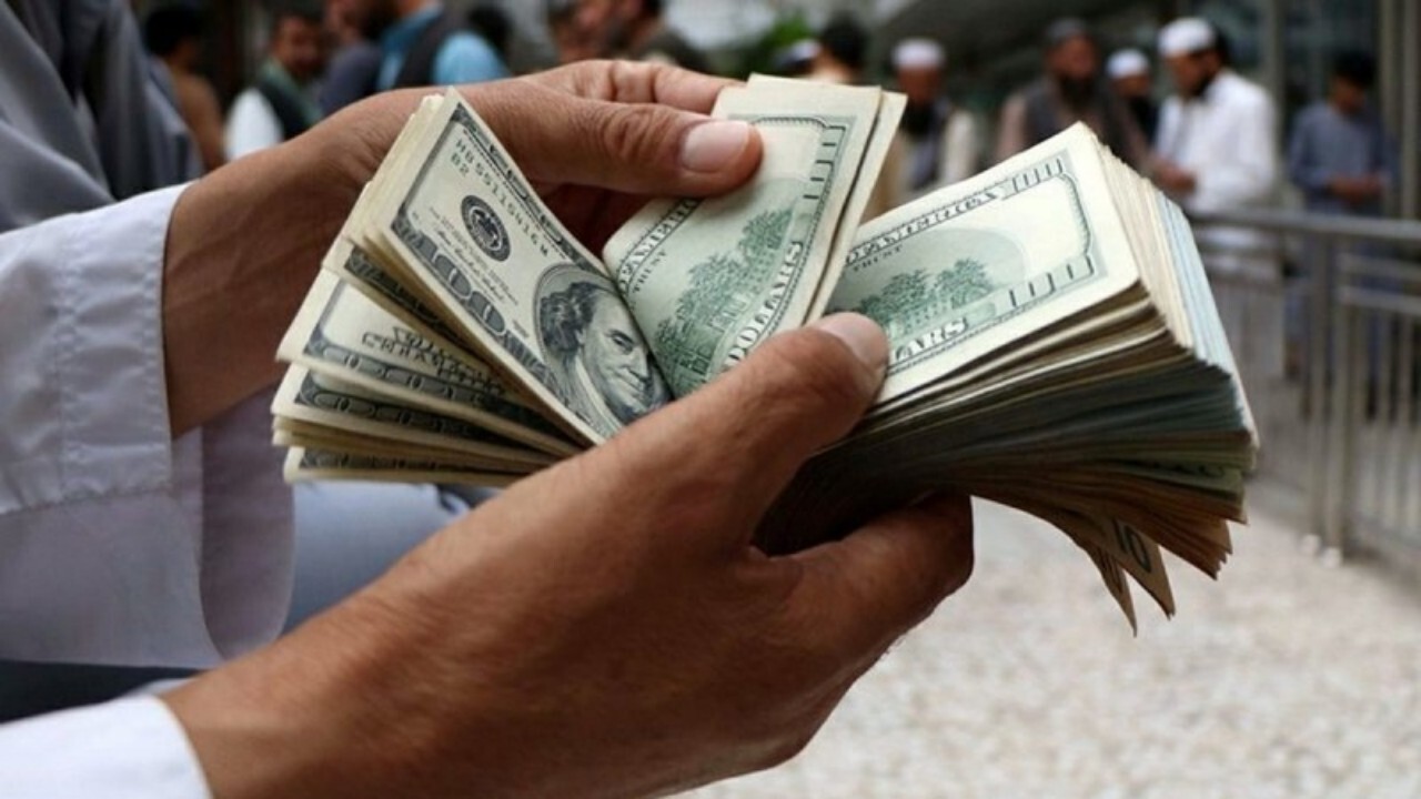 طالبان استفاده از ارزهای خارجی را در معاملات ممنوع اعلام کرد
