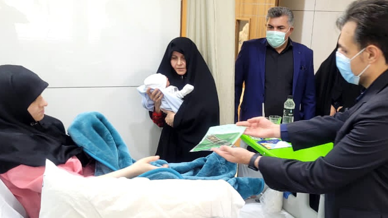 برگزاری سوگواره شیرخوارگان حسینی برای نوزادان تازه متولد شده+عکس