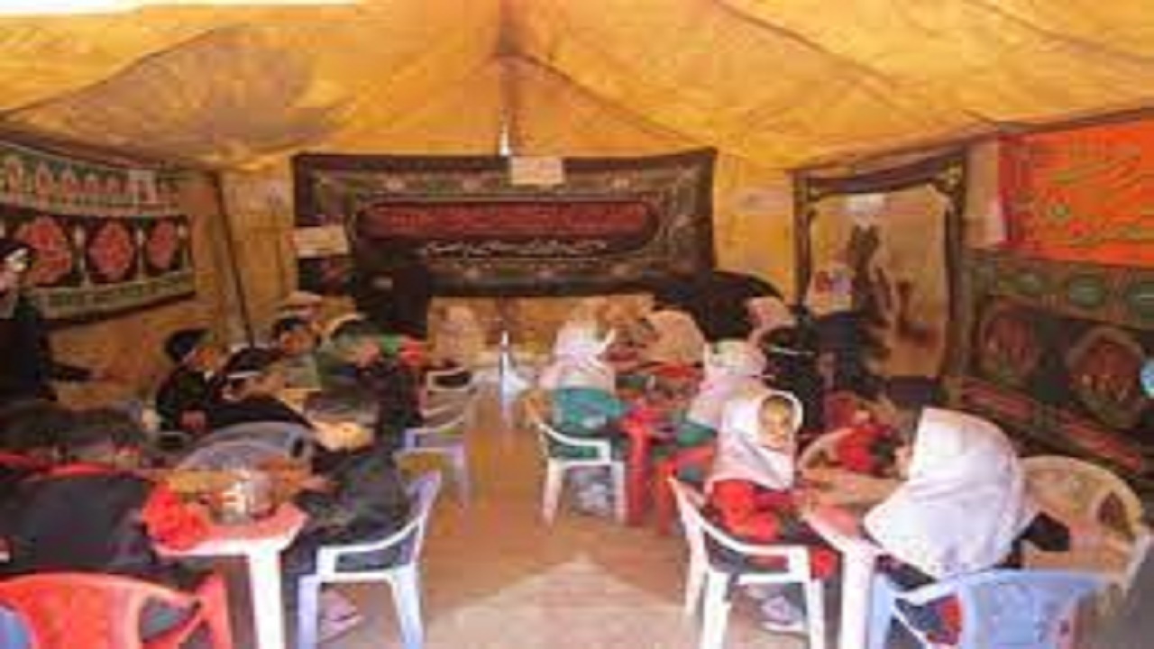 برپایی خیمه کودکان حسینی در مدرسه امام جواد تبریز