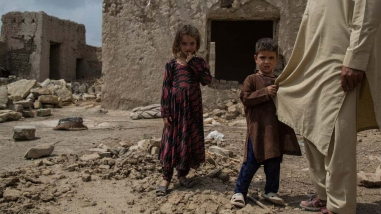 بمباران منازل مسکونی از جنایات متعدد ارتش آمریکا در افغانستان است + فیلم