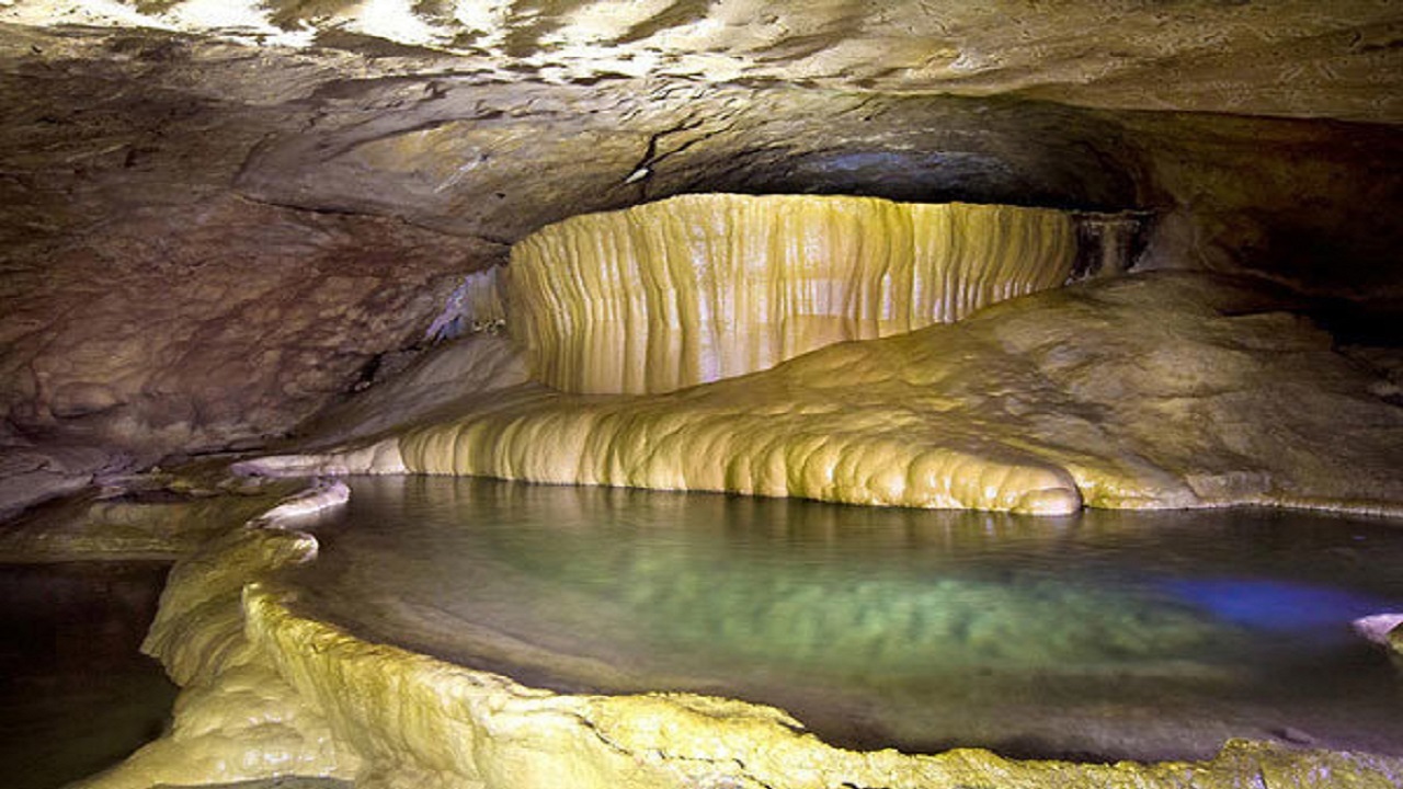 آغاز کاوش‌های باستان‌شناسی در غار قلعه‌کرد آوج