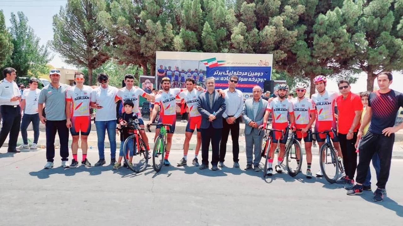 معرفی برگزیدگان لیگ برتر دوچرخه سواری کشور در سیرجان