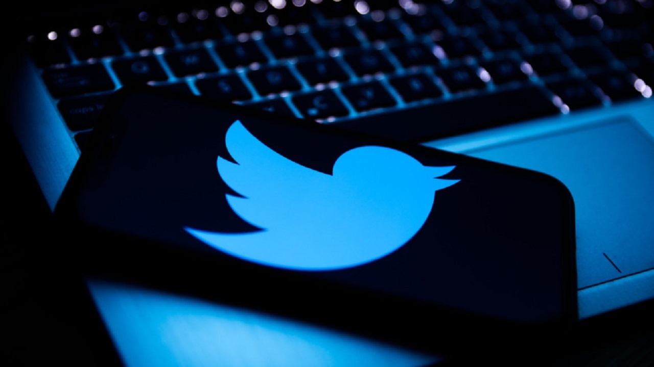 آزمایش اضافه کردن چهار فایل رسانه‌ای به یک توئیت