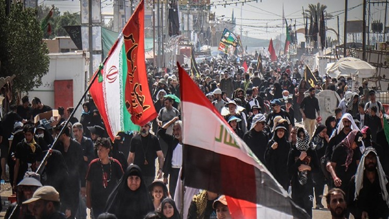 راهپیمایی اربعین نماد وحدت مردم ایران و عراق است