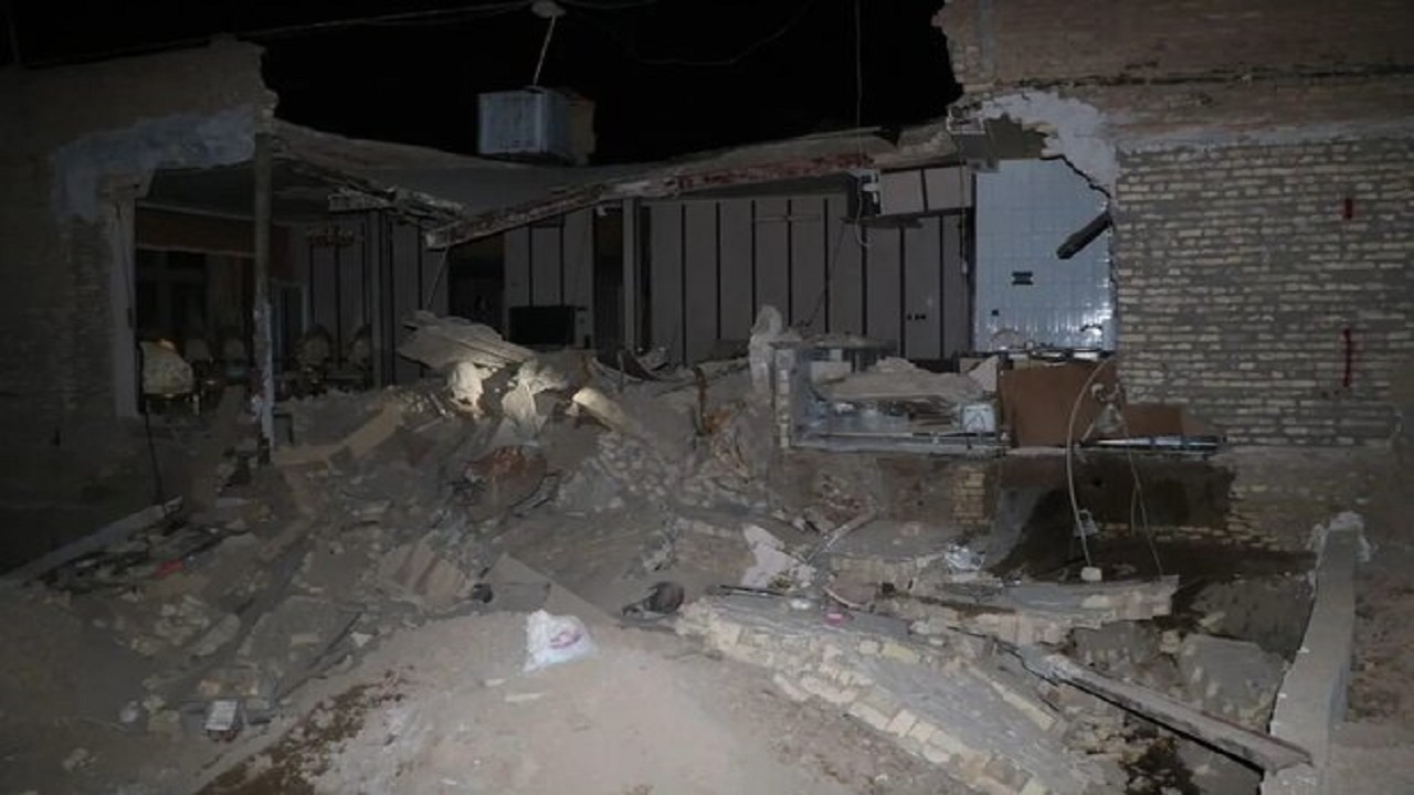 ریزش ساختمان ۲ طبقه در اصفهان بر اثر گودبرداری