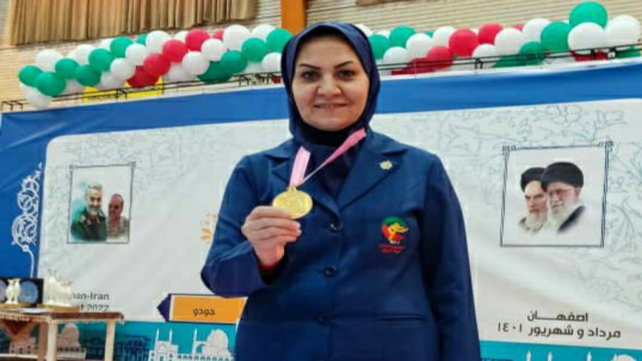 کبری سخائی‌وطن داور نمونه کشوری شد