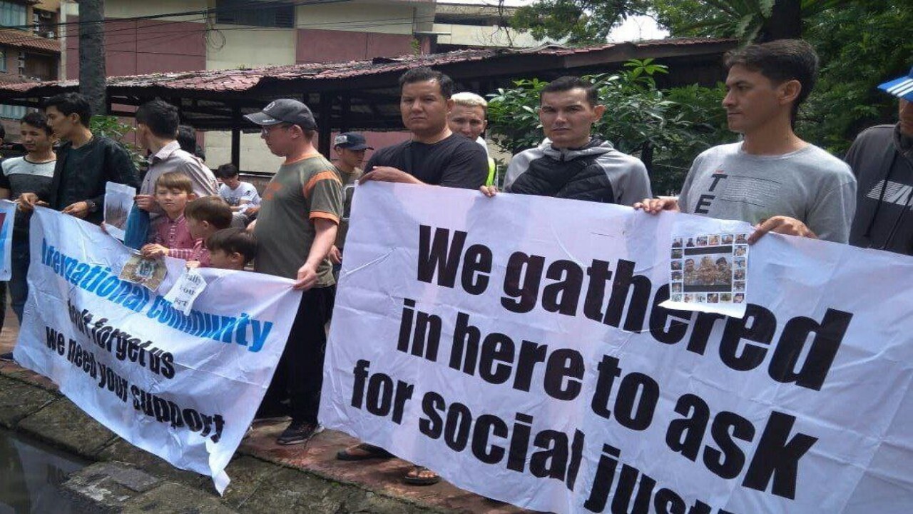 پناهجویان افغانستانی در اندونزی بار دیگر به خیابان‌ها آمدند