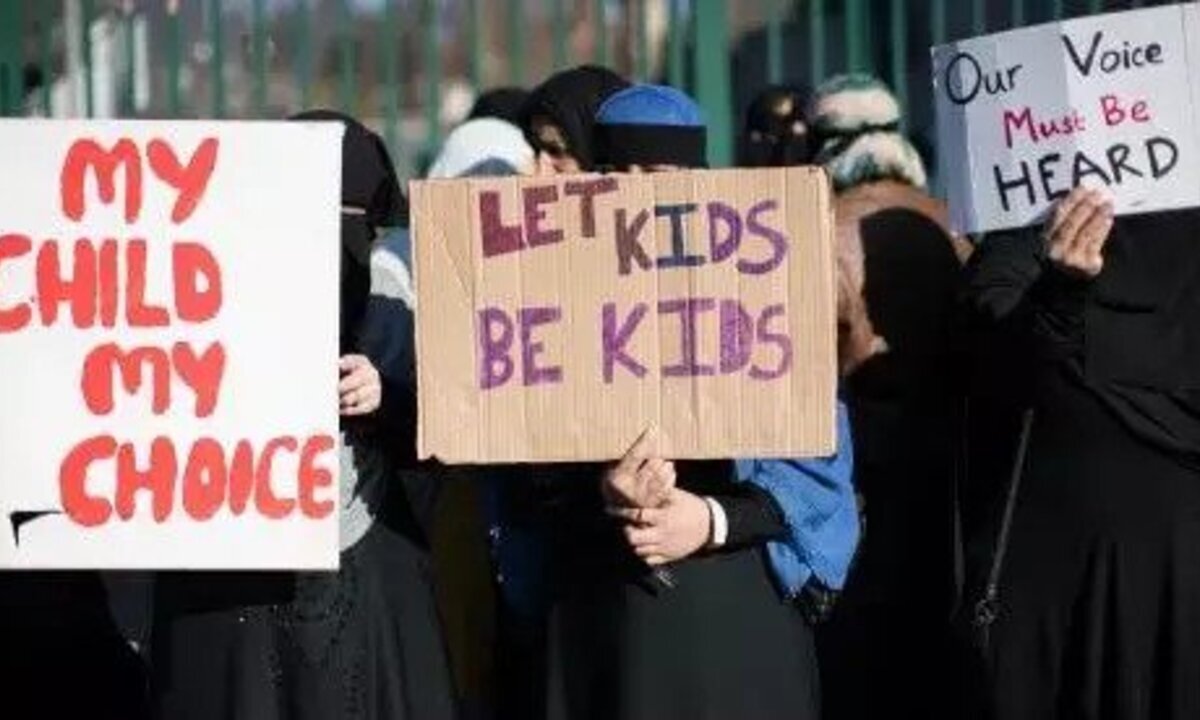 تظاهرات مسلمانان آمریکایی در اعتراض به تدریس همجنسگرایی در مدارس + فیلم
