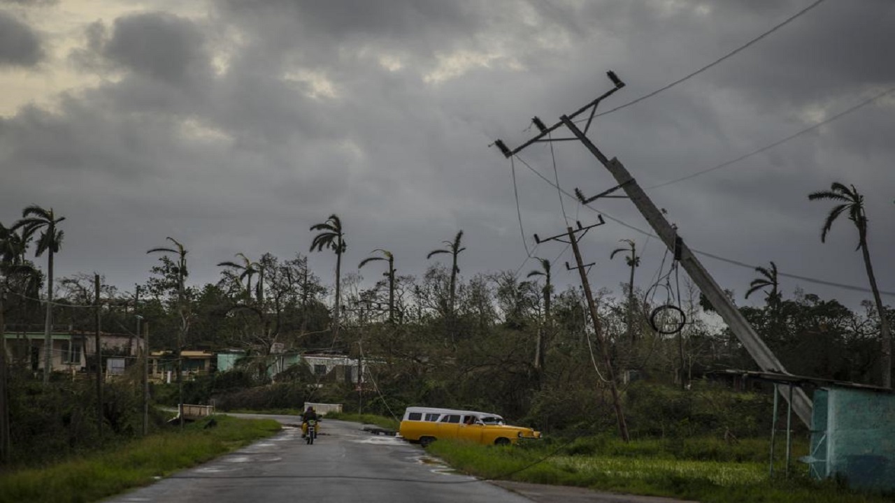 توفان «یان» سراسر کوبا را در تاریکی فرو برد