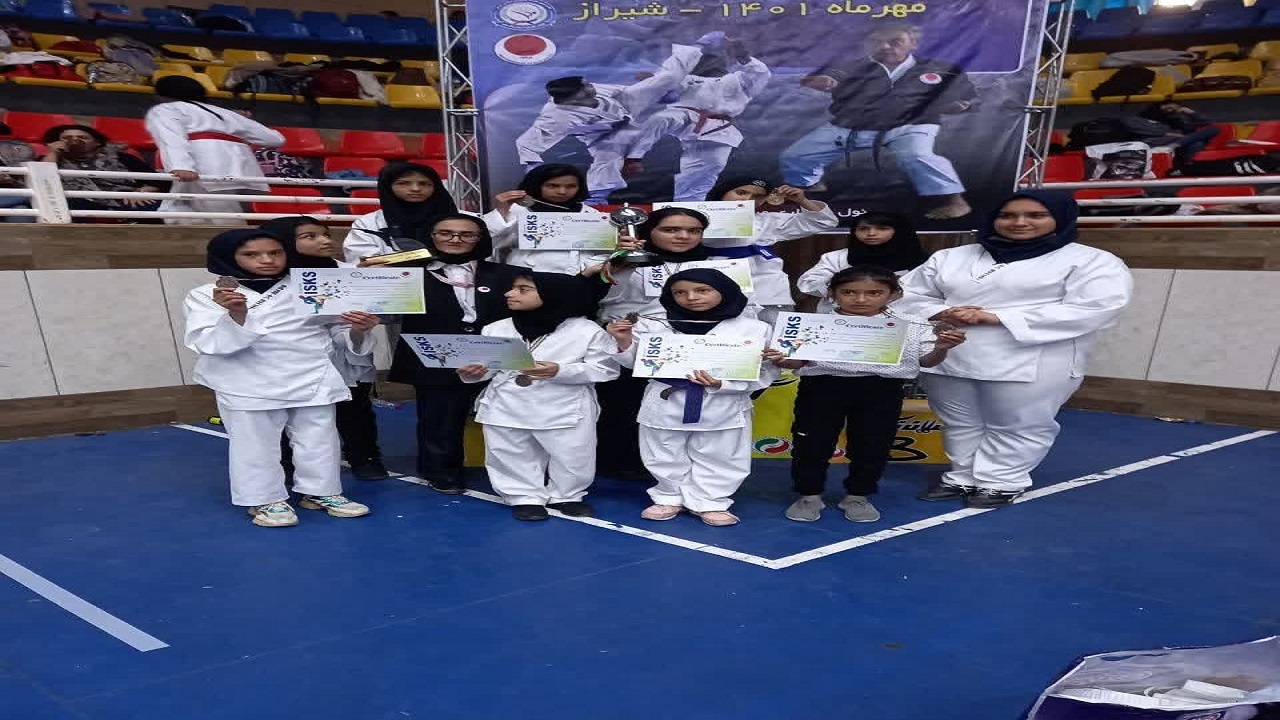 درخشش بانوان کاراته کای استان اصفهان در رقابت‌های کشوری