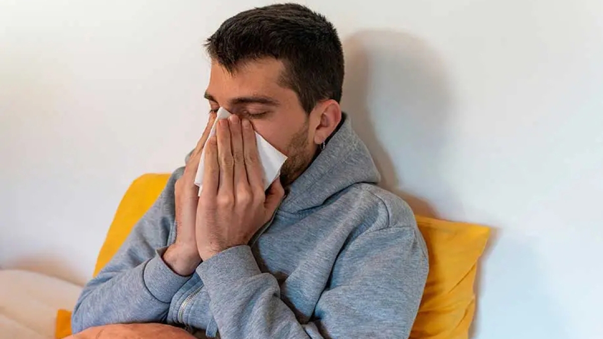 راهکارهایی برای درمان خشکی گلو + فیلم