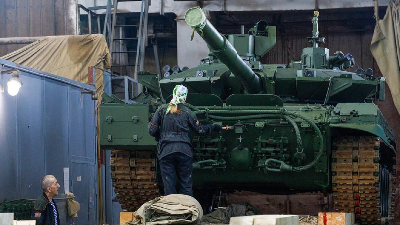 روسیه تولید انواع تسلیحات نظامی را افزایش می‌دهد