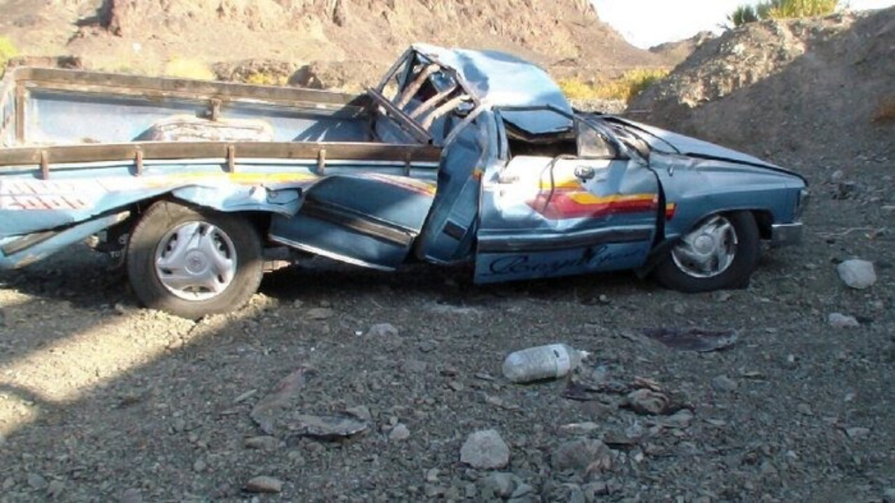 واژگونی خودروی حامل اتباع غیرمجاز ۹ کشته برجای گذاشت + فیلم