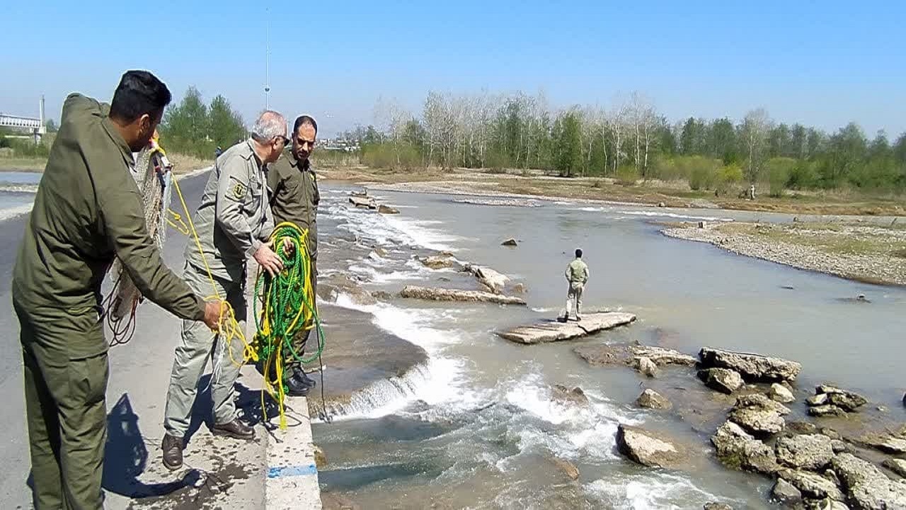 تشدید پاکسازی رودخانه‌های گیلان از ادوات صید غیر مجاز