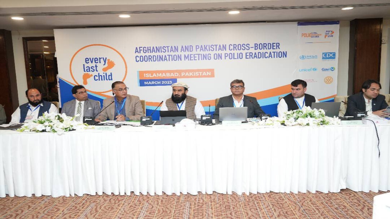 آغاز نشست مشترک افغانستان و پاکستان برای محو فلج اطفال