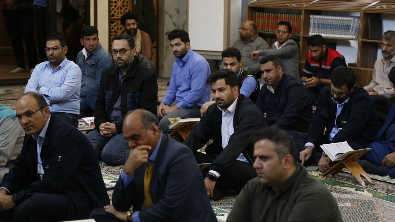 محفل انس با قرآن کریم در گلشهر مشهد + فیلم