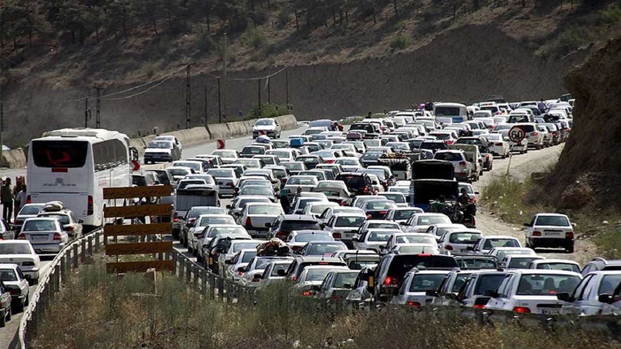ترافیک سنگین در بیشتر جاده‌های کشور
