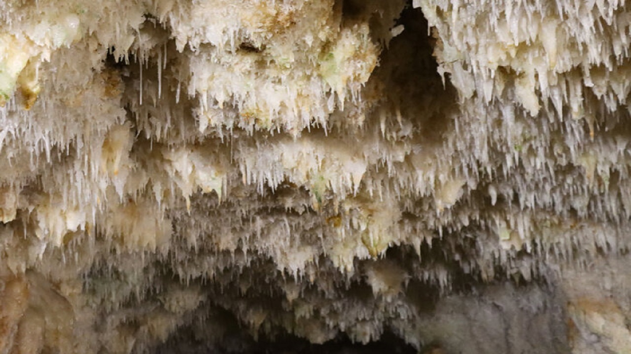 سفر به شگفت انگیزترین غار آهکی جهان در زنجان+تصاویر